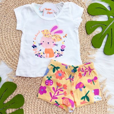 Conj. Blusa Coelhinha Be Kind e Short - Off White e Amarelo
